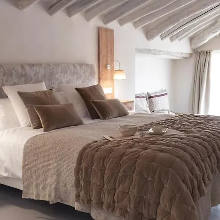 Hotel Hacienda Fresneda Maria By Charming Adults Recommended