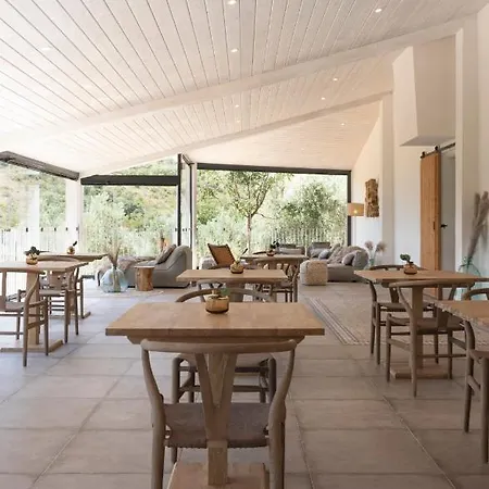Hotel Hacienda Fresneda Maria By Charming Adults Recommended